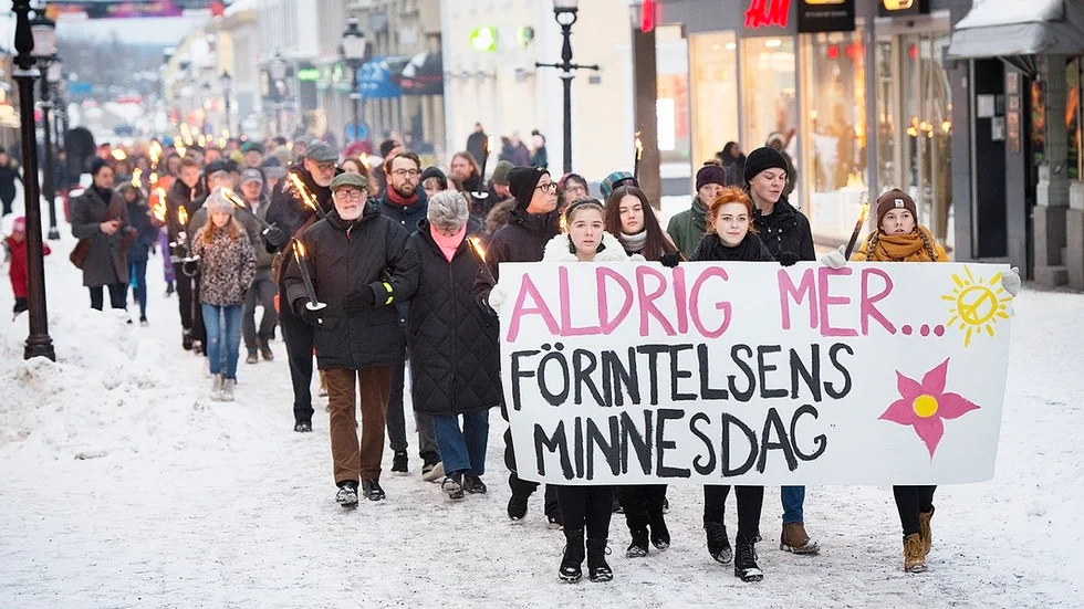Miranda Viberg och ett hundratal andra människor deltog i Förintelsens minnesdag i Nyköping.
