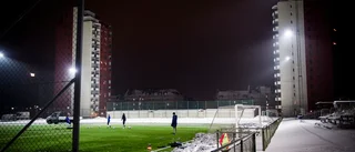 Snön förstör för fotbollen – klubbchef befarar sämre resultat
