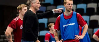 Handbollspremiär på fredag och sedan bröllop: "På lördag vet jag redan hur utgången blir"