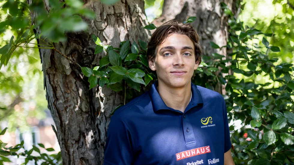 Stavhoppsstjärnan Armand Duplantis är på plats i VM-staden Eugene.