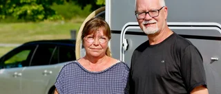 De låg och sov strax intill branden: "Vi väcktes mitt i natten"