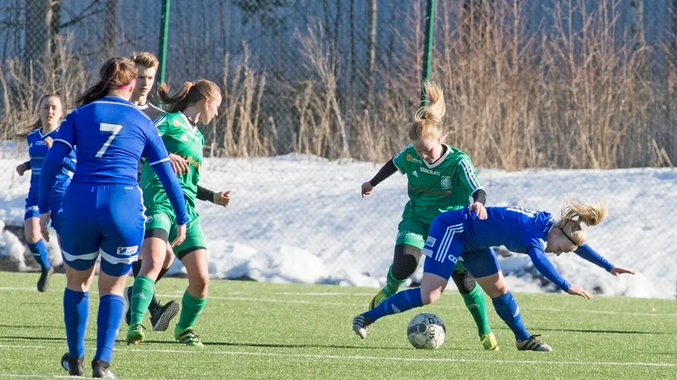 På lördag eftermiddag startar division 1-fotbollen och DFK Värmbol får en tuff start mot en av aspiranterna till seriesegern, Tyresö.