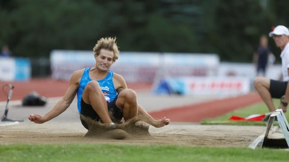 Johan Taléus slog till med säsongsbästa och kvalificerade sig till lördagens final.