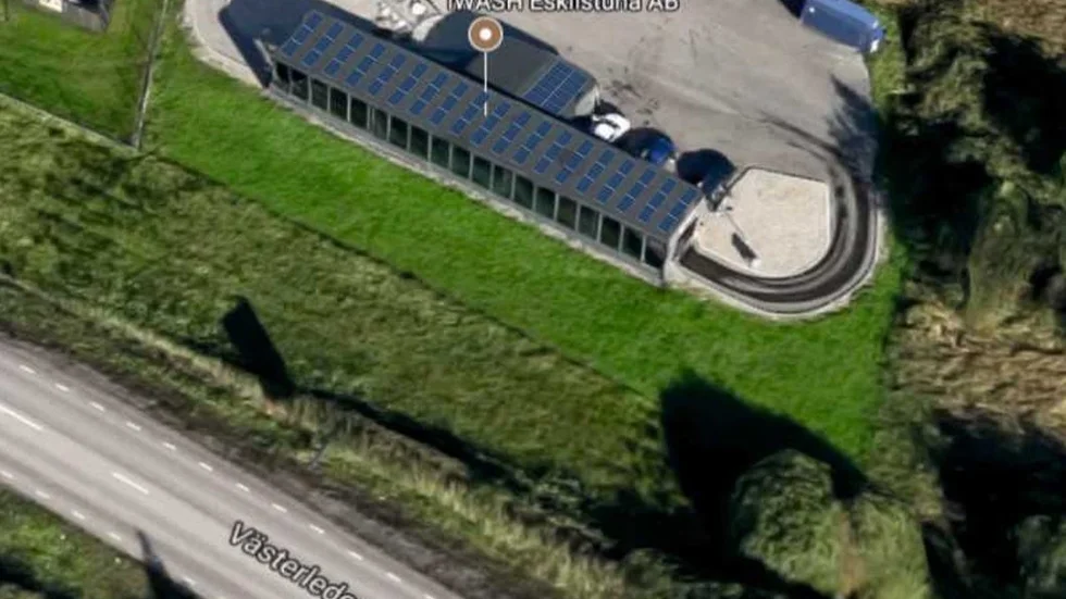Fotomontage som visar hur solcellerna kommer att placeras på biltvättens tak. Bygget drar i gång under andra halvan av september.