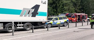 Fyra till sjukhus efter seriekrock vid Kvicksundsbron