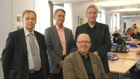 REDO. Börje Rahm och Mikael Knapp, Softronic, är redo att ta över. Kent Ögren och Leif Nilsson är nöjda.