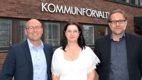 BETYDELSEFULLT. Tjugo nya jobb är betydelsefullt för kommunen och det kan vara fler på gång, enligt kommunalrådet Ellinor Söderlund (S) samt utvecklingsstrateg Joakim Abrahamsson och utvecklingschef Peder Nilsson.