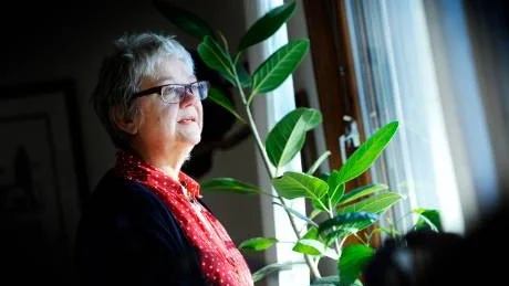 FÖR FÅ LÄKARE. "Landstinget borde se till att få fler psykiatriker  så att kötiderna blir kortare", säger patienten Lena Sköld. Foto: Linda Wikström