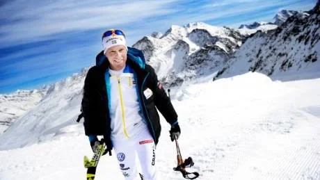 ny på toppen. Lars Öberg, från Kalix, gör sin första säsong som förbundskapten i skidlandslaget. Och i och med den nya organisationen har Öberg fått en roll som han beskriver som "övergripande". "Jag vill naturligtvis vässa den fina tradition som svensk skidåkning har", säger han.