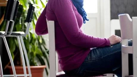 KLIPPT BANDEN. I dag är Elisabeth Sjöberg fri från sitt medberoende. Med sin före detta har hon brutit totalt. "Är inte det höjden av kärlek, att släppa en annan människa helt och hållet och sätta sig själv på första plats, säger hon.