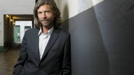 LUFTIG OCH LÄTT. Karl Ove Knausgård skriver totallitteratur. Foto: Berit Roald / SCANPIX