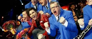 Eric Saade och Playtones till Globen