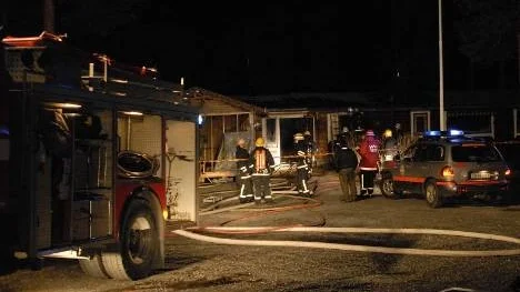 Branden släcktes snabbt men villan i Renvallen fick omfattande brand- och rökskador.