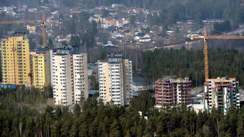 Helt OK. Trots konkurrens från domkyrkan och gammal Gjörup-låsning ska det bli okej med höghus i centrum. Som på Lulsundsberget.