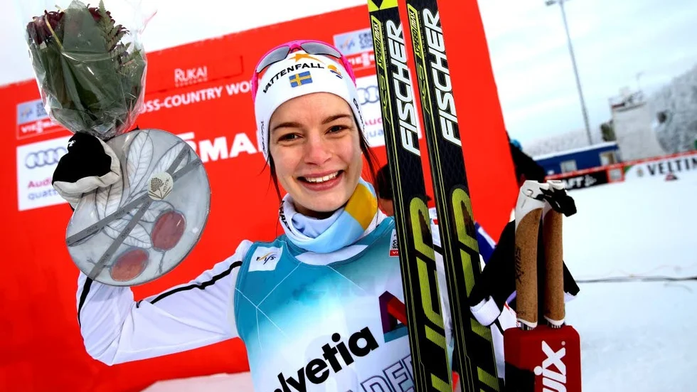 Sofia Henriksson inledde Scandinaviska Cupen på absolut bästa sätt med seger på 10 kilometer klassiskt.