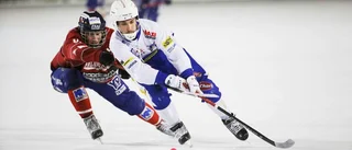 Rysk duo bakom sköna premiären