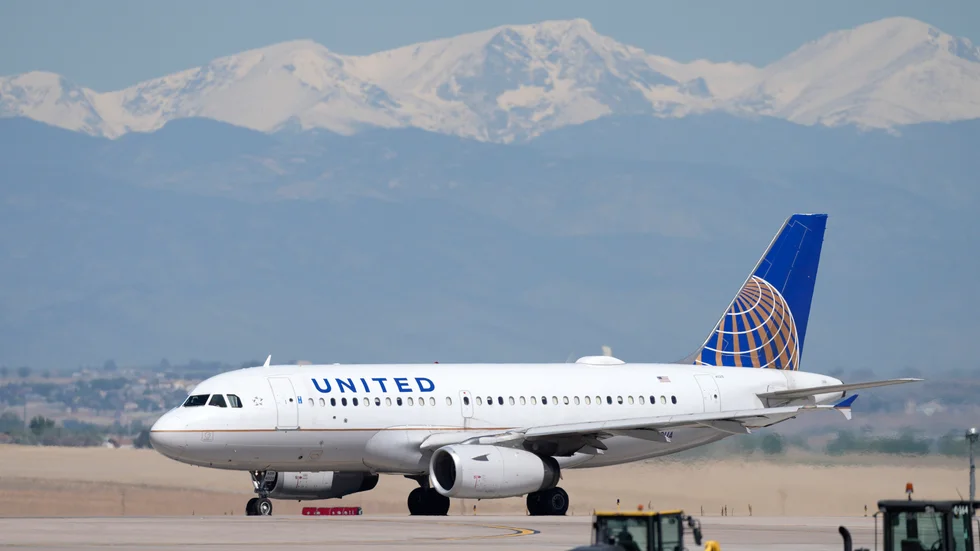 Ett United Airlines-flygplan som är på väg att lyfta från Denvers internationella flygplats. Arkivbild.