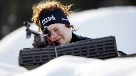 Emma Westerlund, Piteå Skidskytteklubb, har siktet inställt på helgens ungdomslandskamp i Larsmo, Finland. (Arkivbild)