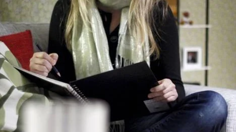 I slutet av sommaren kunde Magdalena Lundberg flytta in i sin egen lilla lägenhet på föräldrarnas tomt. Kreativitet är viktigt för Magdalena och hon läser estetiska programmet med inriktning mot bild på Strömbackaskolan.