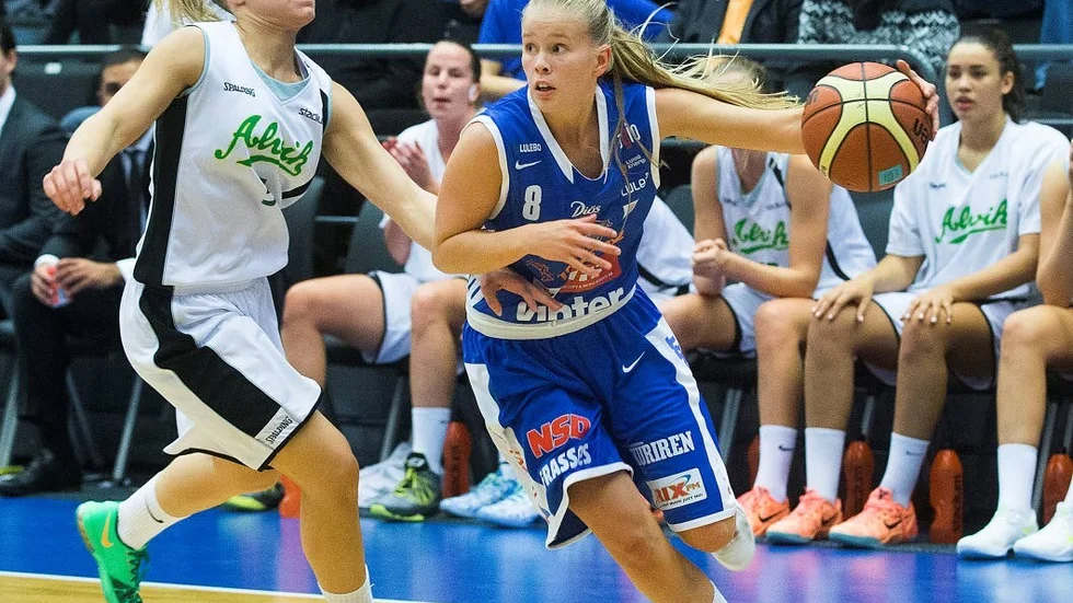 Framstående. Sofia Hägg fick vila från Northland men visade fram fötterna mot Högsbo.