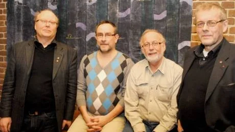 NYA TAG. Robert Forsberg, Håkan Nyman, Evert Nilsson och Stig Carlsson är redo för nya tag i skolstrukturfrågan.