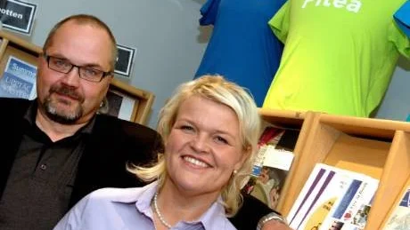 ÖKAR. Turistnäringarna ökade under fjolåret sin omsättning med 15 procent i Piteå, vilket glädjer Bo Sandström, vd för Piteå Presenterar, och Maria Norberg-Johansson, Piteå Turistbyrå.