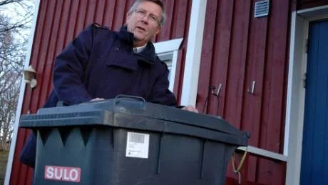 LJUS IDÉ. I många år har Dick Vånsjö och grannarna på Illervägen i Kiruna på ett mycket enkelt sätt hjälpts åt att bli ett miljövänligare kvarter.
