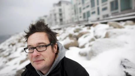 FÖRFATTARE IGEN. Kristian Lundberg är sedan i höstas författare på heltid igen, om än med nya                          insikter och nya vänner från sina 13 månader som timanställd på Yarden i Malmö hamn. Till veckan får han Ivar Lo-Johanssonpriset för sin roman Yarden.Foto: Andreas Hillergren/Scanpix