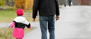 Färre unga ska ta hand om fler gamla