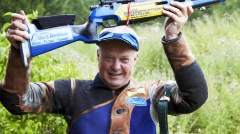 Donald Johansson, från Sjulsmark, har tagit sju SM-guld av åtta möjliga de två senaste åren i banskytte för veteraner. "Jag tvivlar på att någon klarat det tidigare", säger Donald som nu siktar in sig på Nordiska Mästerskapen.