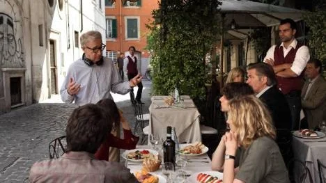 Regissören har spelat in de senaste av sina filmer i Europa, bland annat gjordes "Förälskad i Rom" i Italien.