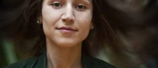 Laleh gör fel på rätt sätt