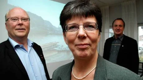 LIVSERFARENHETER. "Eleverna erbjuds livserfarenheter som inte går att läsa i någon bok, säger skolchefen Monica Westman. Kommunalrådet Robert Forsberg och kommunchef Willy Sundling är båda förhoppningsfulla över samarbetet med Kina.