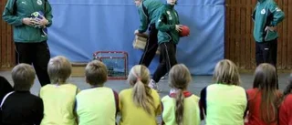 Handbollsbesök i skolan