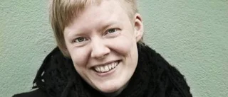 Ensam lyrikdebutant tror på poesin
