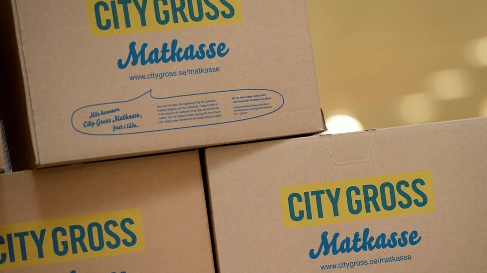 Förmyndare. Jörgen Hettne blickar tillbaka på en tid då Sverige kunde isolera sig från omvärlden. Varför får City Gross inte leverera vin i matkassen?