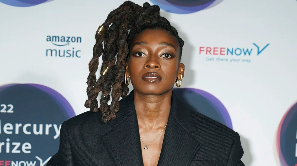 Little Simz tilldelas årets Mercury Prize.
