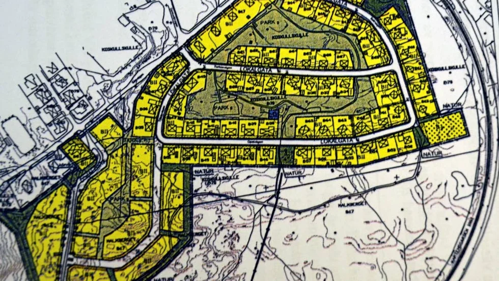 I NYA BOSTADSOMRÅDEN.Det här visar detaljplanen för Koskullskulles nya bostadsområde. I bildens nedre vänstra och högra hör försett med platser för snöskotrar enligt Ulf Normark visioner.