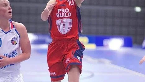 Katie Bussey, ny i Northland Basket.