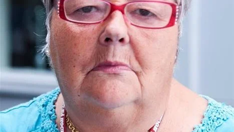 FRÅN SENSIA. Barbro Enbom har tvingats lämna Sensia och valde Stadsviken. "Jag vill inte tillbaka till Örnäset", säger hon.