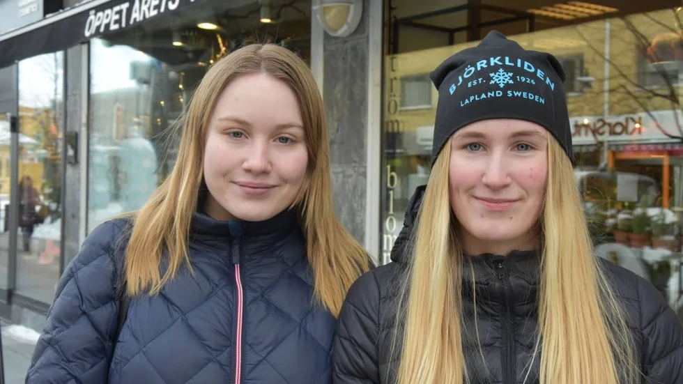 Söka. Emilia och Julia Vingberger är bägge inskrivna i Lulebos bostadskö.