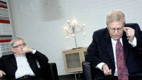 MINDRE RESPEKT. Politikernas respekt för de äldre har minskat sedan borgarna tog makten, menar PRO. Men några planer på att starta ett politiskt parti har man inte. "Det går inte att bilda ett parti med enbart pensionärer. Vi vill inte ha ett generationskrig", säger Lars Wettergren, ordförande för PRO.