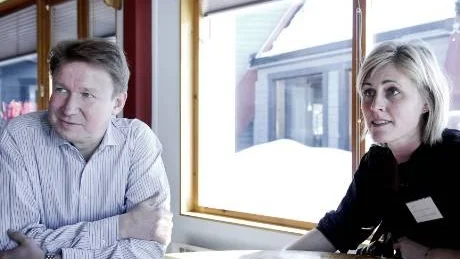KUNDSERVICE. "Kunderna vill ha mer lokalproducerat" säger Ica:s vice VD Anders Nyberg och informatören Ulrika Engelsson Sanman.