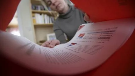 POST PÅ VÄG. Under den närmaste månaden delas årets orange kuvert ut.