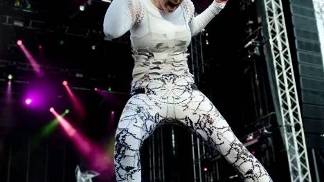 Robyn var på partyhumör under Way Out West.
