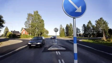 Nya gång och cykelbanor är på plats på ömse sidor, skolbarnen har fått en säkrare väg till skolan.