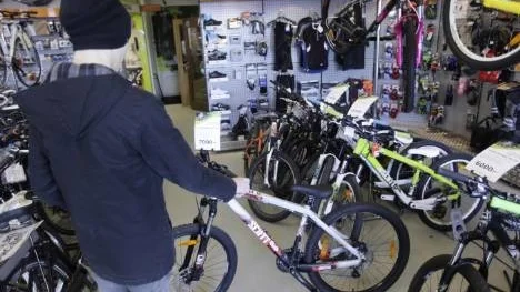För många barn i Piteå stannar drömmen om en ny cykel bara vid att vara en dröm. Om föräldrarna är i behov av försörjningsstöd är det begagnat och billigt som gäller (bilden är arrangerad).