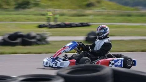 Max Renberg, Piteå MS, har lyckats bra i den mellansvenska kartingserien.