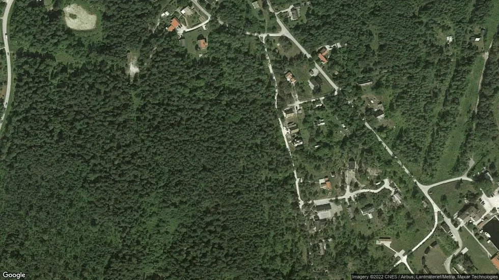 Området kring Rute Hollandarvägen 8