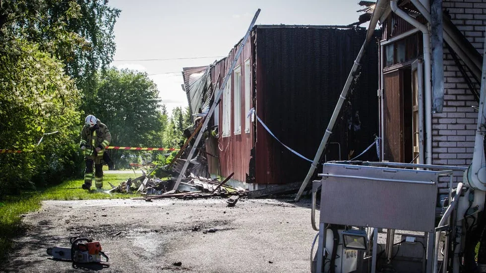 Totalförstörd. Villan i Pajala gick inte att rädda och nu riskerar en 20-årig man ett mycket långt fängelsestraff för grov mordbrand.